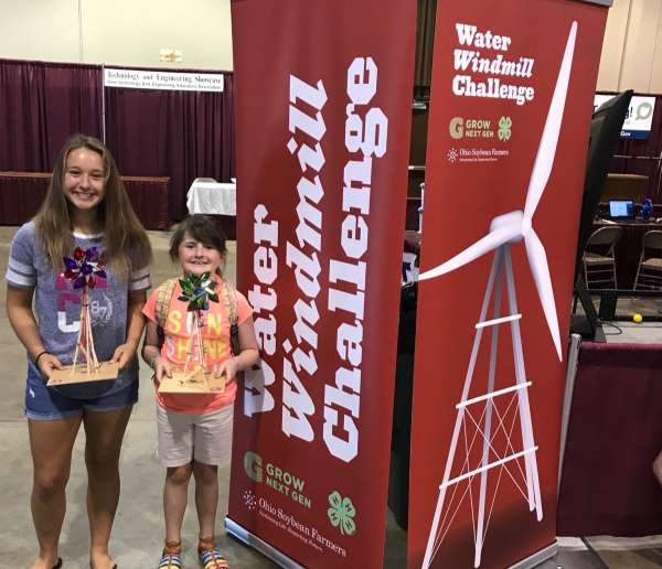 Windmill activity wows fair crowd